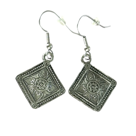 None Jewelry - Silver Square Diamond Shape Tribal Style Embossed Design Drop Dangle Earrings